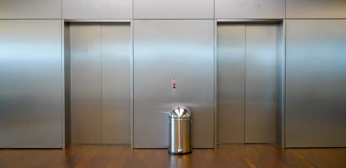 Cassazione 21209/2019: Nulla la delibera condominiale che limita il diritto di un condomino sull'ascensore